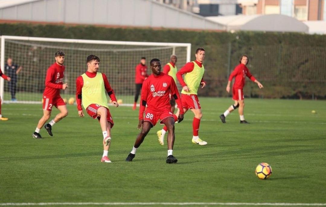 Sivasspor, Fenerbah&ccedil;e Ma&ccedil;ına Hazır