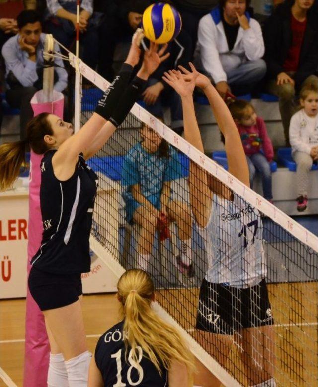 Vestel Venus Sultanlar Ligi: Seramiksan: 3 - İlbank: 0