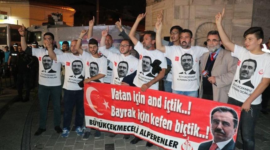 Alperen Ocaklarından Fransa Başkonsolosluğu &Ouml;n&uuml;nde Eylem