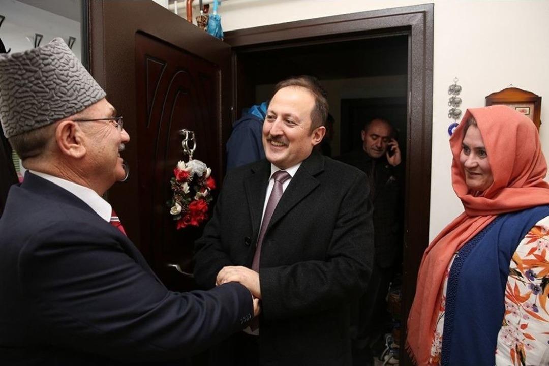 Vali Pehlivan Kıbrıs Ve Kore Gazilerini Ziyaret Etti