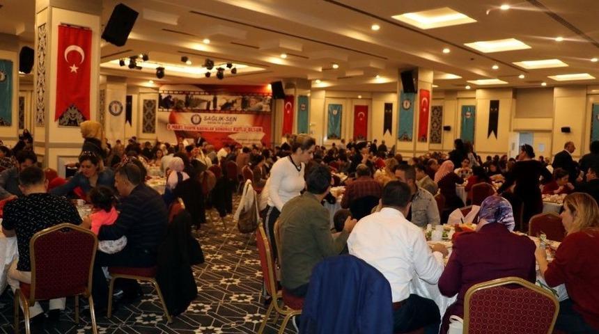 Sağlık-sen&rsquo;den Anlamlı Destek