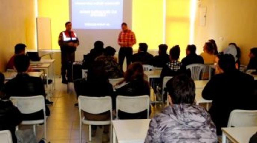 Sultanhanı&rsquo;nda &Ouml;ğrencilere Madde Bağımlılığı Semineri