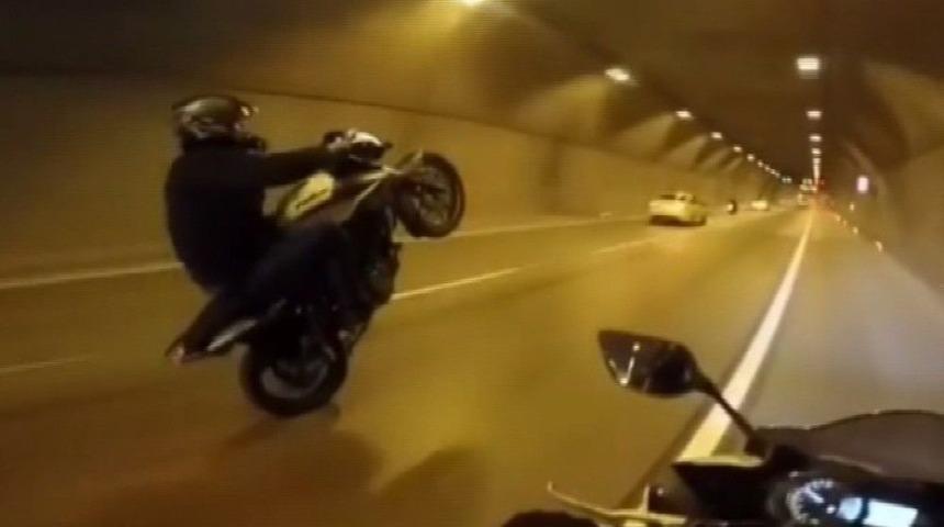 (&ouml;zel) İstanbul&rsquo;da &Ccedil;ift Kişilik Tek Teker Ter&ouml;r&uuml; Kamerada