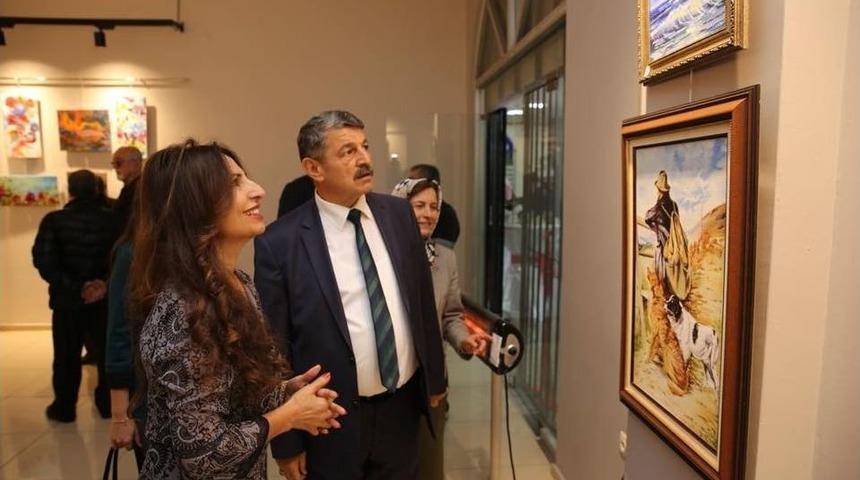 Ressam Ayfer G&uuml;nd&uuml;zhev Yıldırım&rsquo;ın Resim Sergisi A&ccedil;ıldı