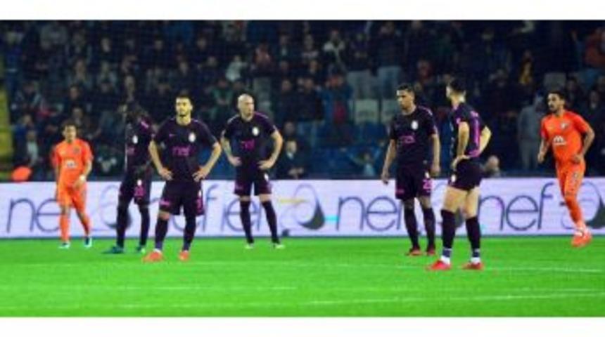 Galatasaray, İkinci Yenilgisi Aldı