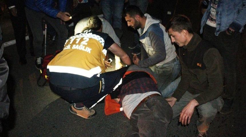 Kamyonetin &Ccedil;arptığı Yaya Hayatını Kaybetti