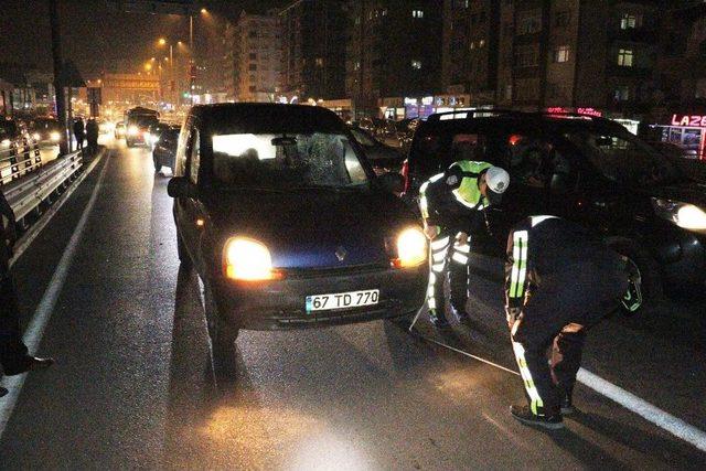 Kamyonetin Çarptığı Yaya Hayatını Kaybetti 2