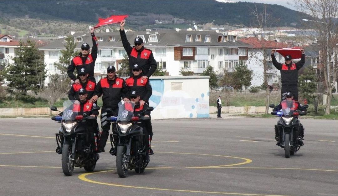 Yunus Timleri&rsquo;nin Motosikletli G&ouml;sterisi B&uuml;y&uuml;ledi