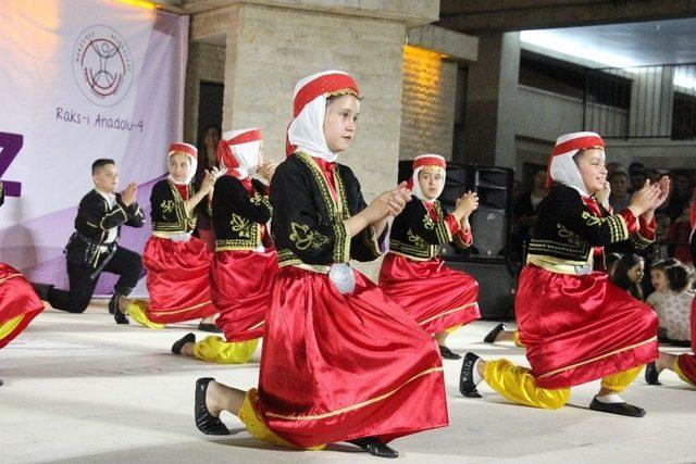 Menderes’te Halk Dansları Coşkusu Yaşandı