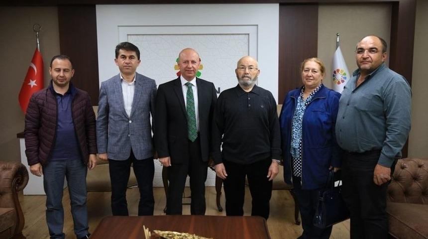 Başkan &Ccedil;olakbayrakdar, Hayırsever İş Adamı Osman Ulubaş&rsquo;ı Ağırladı