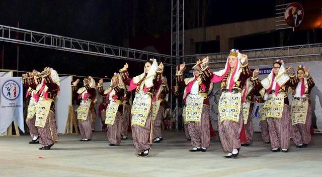 Halk Oyunları Şenliğinin İkincisi Yapıldı