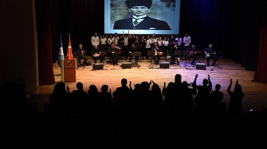 Anadolu &Uuml;niversitesi&rsquo;nde &Ccedil;anakkale Şehitleri Anıldı