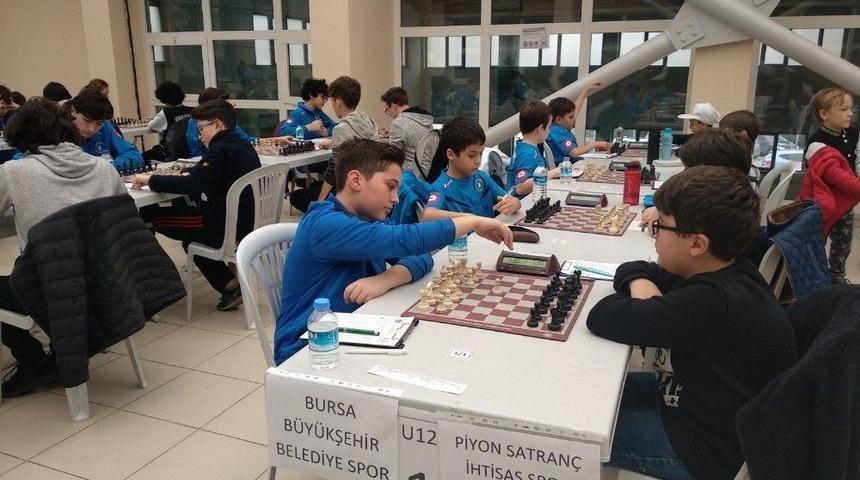 B&uuml;y&uuml;kşehir&rsquo;in Satran&ccedil;&ccedil;ıları Bursa&rsquo;yı Temsil Edecek