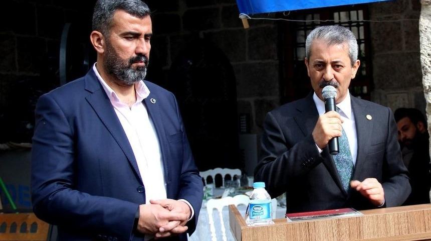 Ak Parti&rsquo;li Karasayar: "t&uuml;rkiye&rsquo;nin G&uuml;&ccedil;lenmesinden &Uuml;rk&uuml;yorlar"