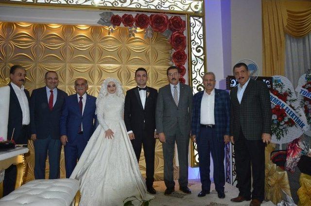 Bakan T&uuml;fenkci Tso Başkanı Erko&ccedil;&rsquo;un Kızının D&uuml;ğ&uuml;n&uuml;ne Katıldı 2