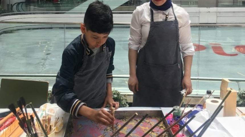 7&rsquo;den 70&rsquo;e Herkes Ebru Yaptı