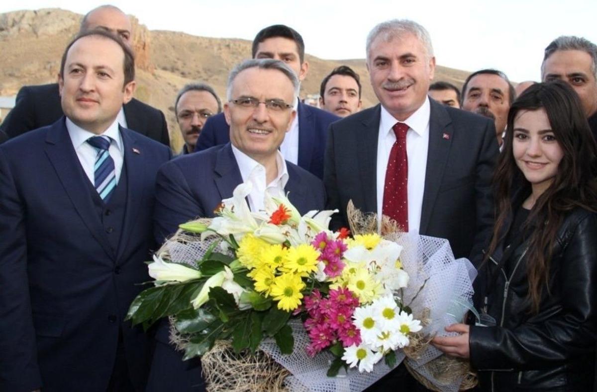 Kaleardı Park&rsquo;a G&ouml;rkemli A&ccedil;ılış