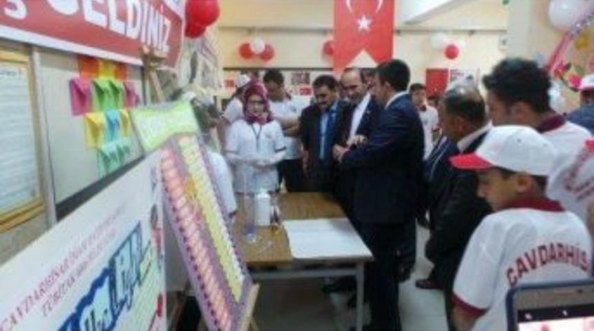 İmam Hatip Ortaokulu İlk Kez Bilim Fuarı D&uuml;zenledi