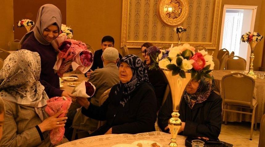 Isparta Belediyesi&rsquo;nden Anneler G&uuml;n&uuml; Etkinliği