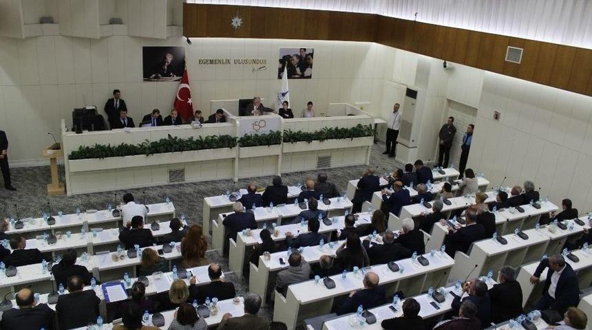 Meclis&rsquo;te &Uuml;niversite Yerleşkesi Tartışması