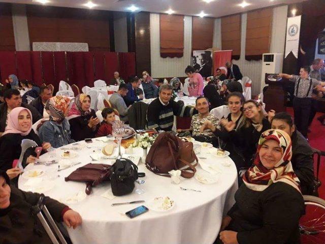 Kaymakamlık Engelliler İ&ccedil;in Gala Gecesi D&uuml;zenledi 2