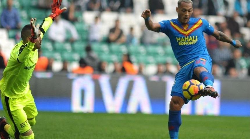 Harun Tekin G&ouml;z Dolduruyor