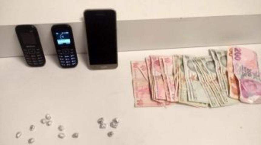 Sultangazi&rsquo;de Zehir Tacirleri Kıskıvrak Yakalandı