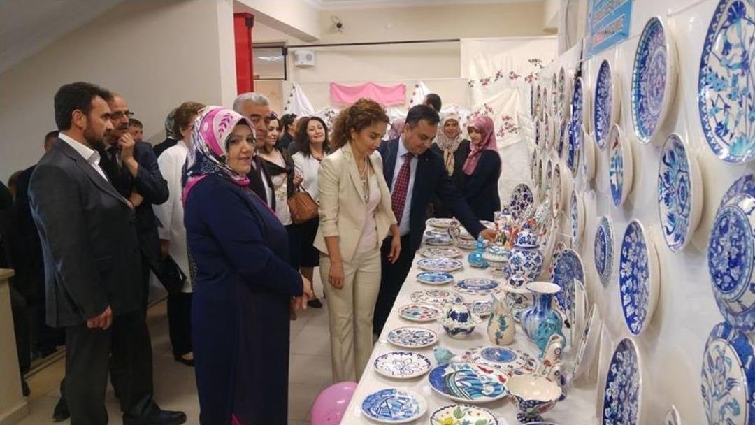 Halk Eğitim Merkezi&rsquo;nden Yıl Sonu Sergisi