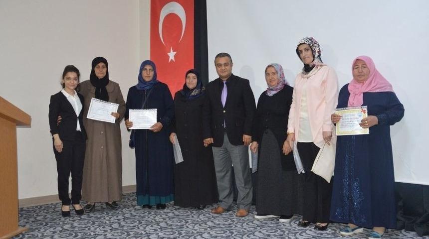 Kursiyerlerin Okuma Yazma Heyecanı