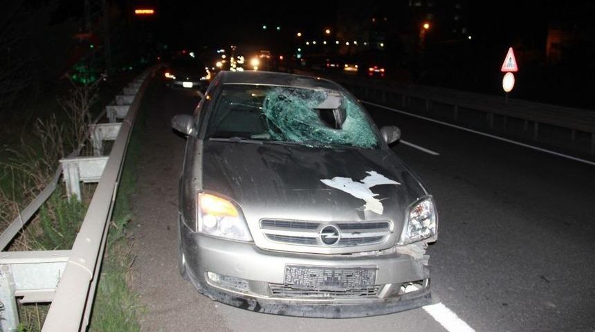 Yolun Karşısına Ge&ccedil;erken Otomobilin &Ccedil;arptığı Şahıs Hayatını Kaybetti