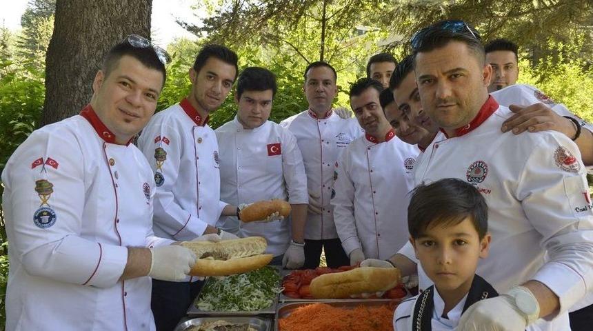 B&uuml;y&uuml;kşehirden &Ccedil;ocuk Evleri&rsquo;nde Kalan &Ccedil;ocuklar İ&ccedil;in Piknik