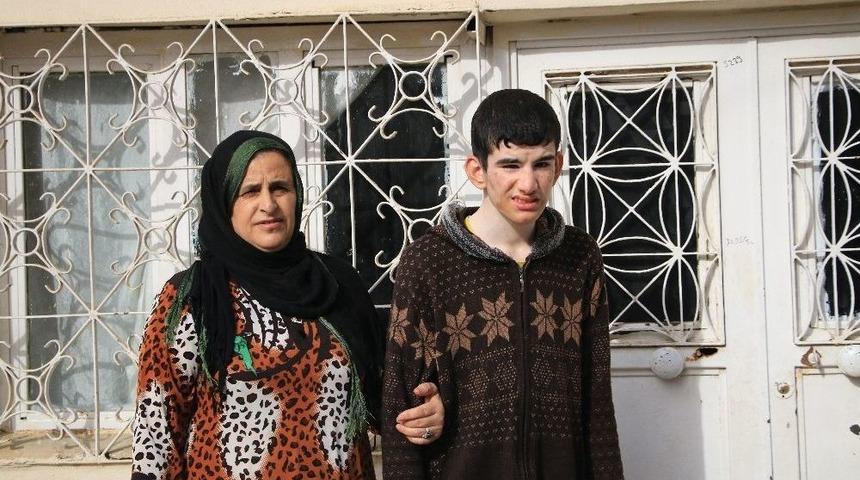 Suriyeli M&uuml;lteci Aile Yardım Bekliyor