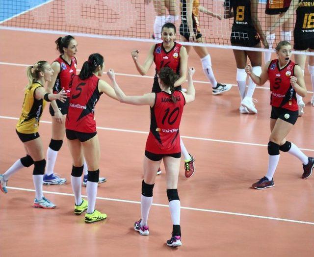 Vakıfbank, Final İçin Avantaj Elde Etti