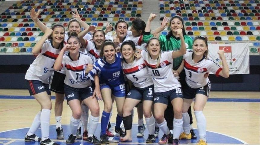Om&uuml; Bayan Futsal Takımı T&uuml;rkiye &Uuml;&ccedil;&uuml;nc&uuml;s&uuml; Oldu