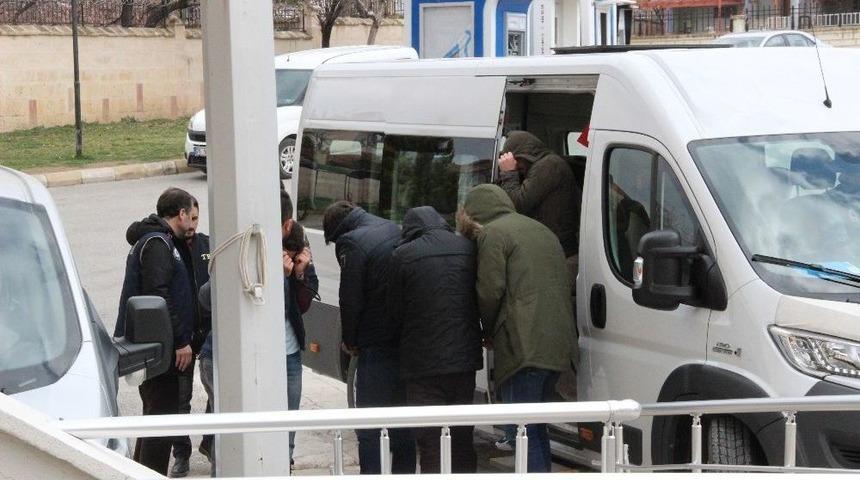 Karaman&rsquo;da Fet&ouml;/pdy Operasyonunda 2 Asker Tutuklandı