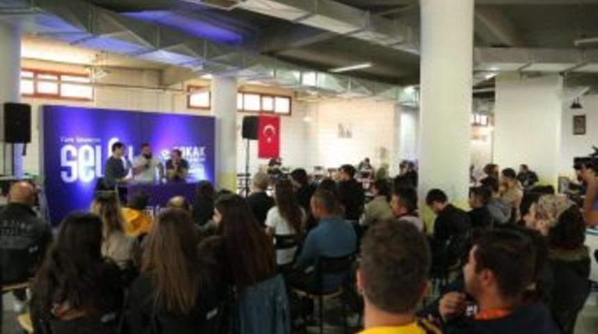 T&uuml;rk Telekom Selfy, Dumlupınar &Uuml;niversitesi &Ouml;ğrencileriyle Buluştu
