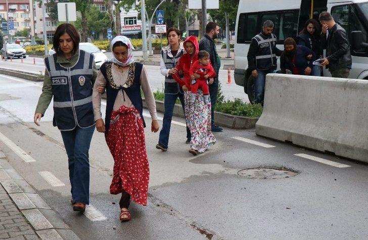 Dolandırıcı Kadınların Fotoğraflarını Görenler Emniyete Koştu G5