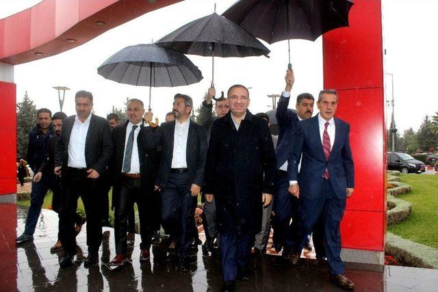 Başbakan Yardımcısı Bozdağ: “uluslararası Kumpasları Milletimiz Bozacak”