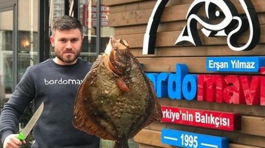 Balıkla Yaptığı Yemeklere &Ccedil;ektiği Videolarla Fenomen Oldu