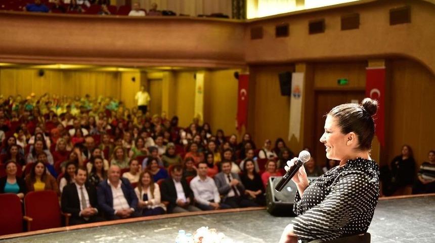 İclal Aydın&rsquo;dan Hayata Dair Paylaşımlar