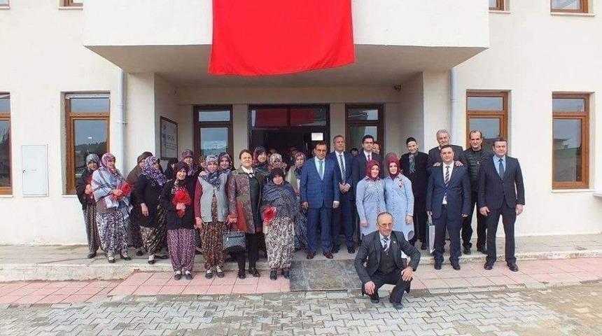 El Sanatları Geliştirme Kursu&rsquo;nu Tamamlayan Kursiyerlere Sertifika