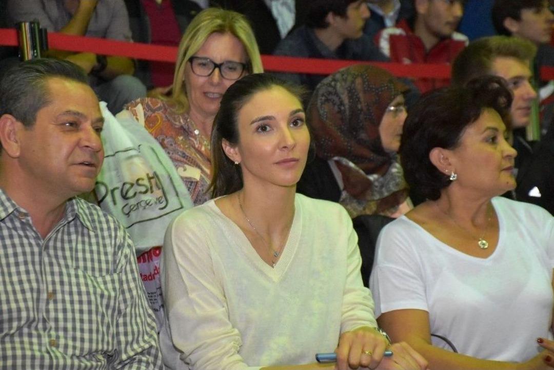 Milli Voleybolcu Naz Aydemir Akyol Adına Turnuva D&uuml;zenlendi
