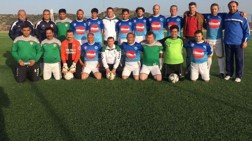 Kula Masterler Kendi Evinde Galip