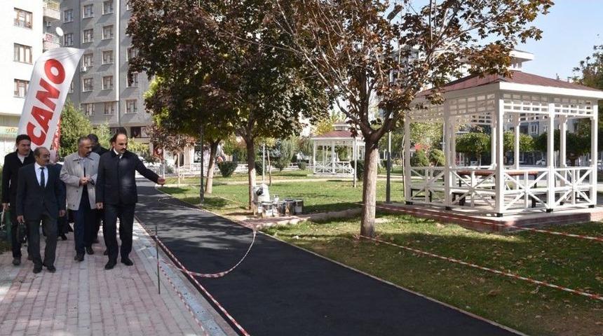 Sel&ccedil;uklu&rsquo;da Nene Hatun Parkı Yenileniyor