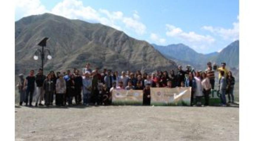 &lsquo;anadolu Bitkileri Y&uuml;r&uuml;y&uuml;ş&uuml;&rsquo; Uzundere&rsquo;de Ger&ccedil;ekleştirildi