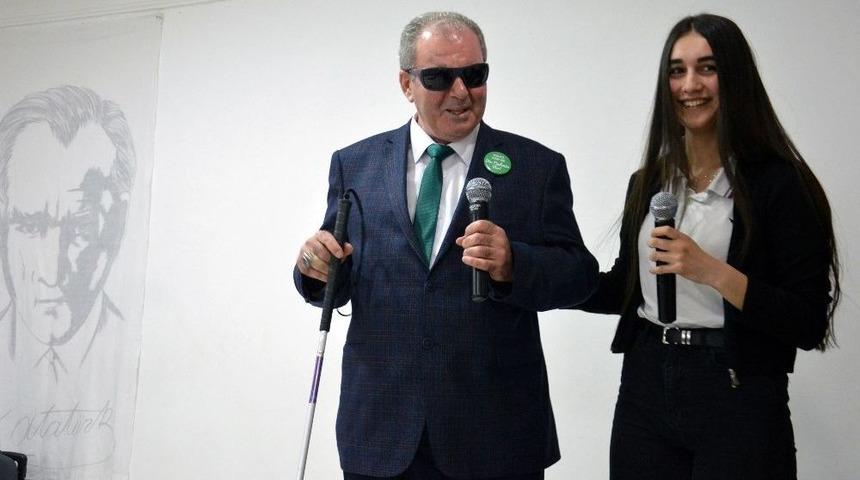 &lsquo;g&ouml;rmem İ&ccedil;in Sen Varsın Projesi&rsquo; İle Engelliler İle Toplum Arasındaki Mesafeyi Kaldırıyor