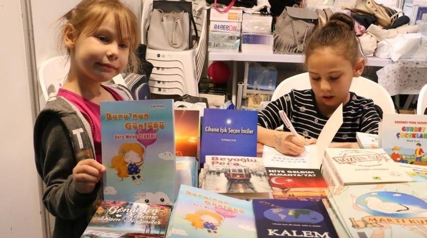 (&ouml;zel) Okuma-yazma &Ouml;ğrendi, İlk İşi Kitap Yazmak Oldu