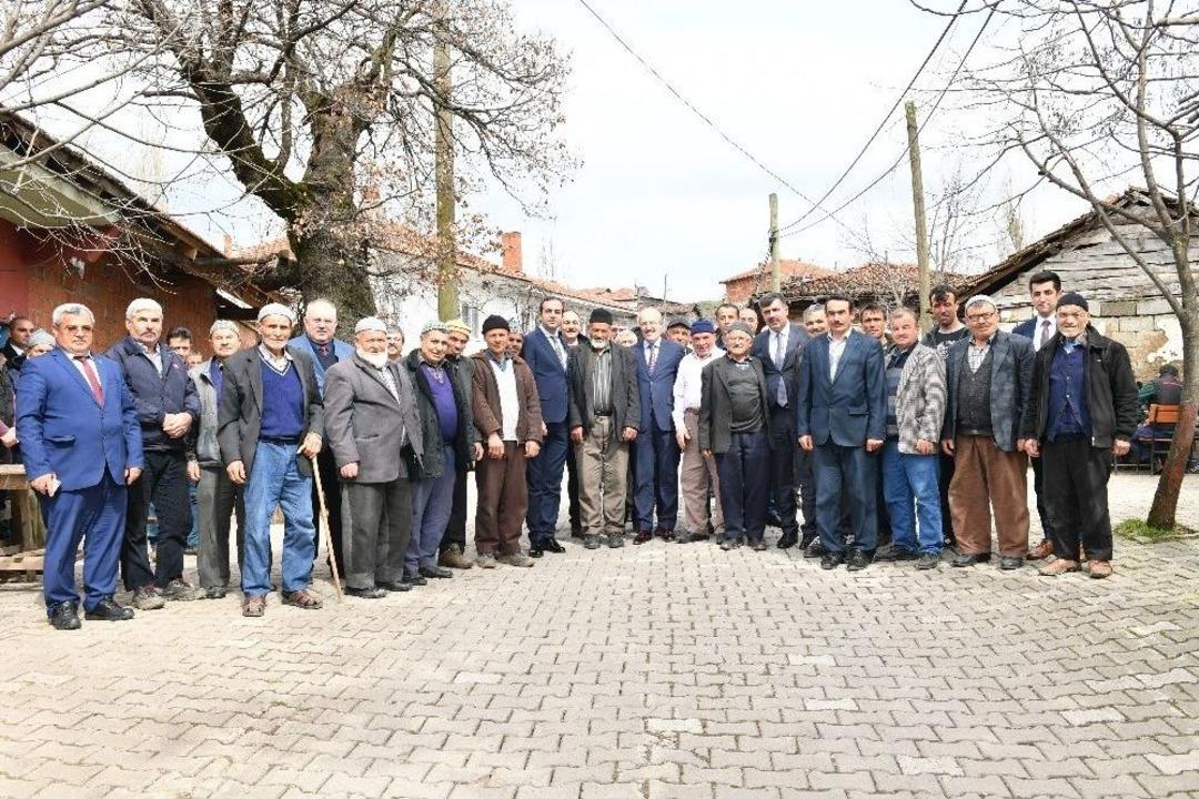 Bu K&ouml;yde Kimse A&ccedil; Kalmıyor