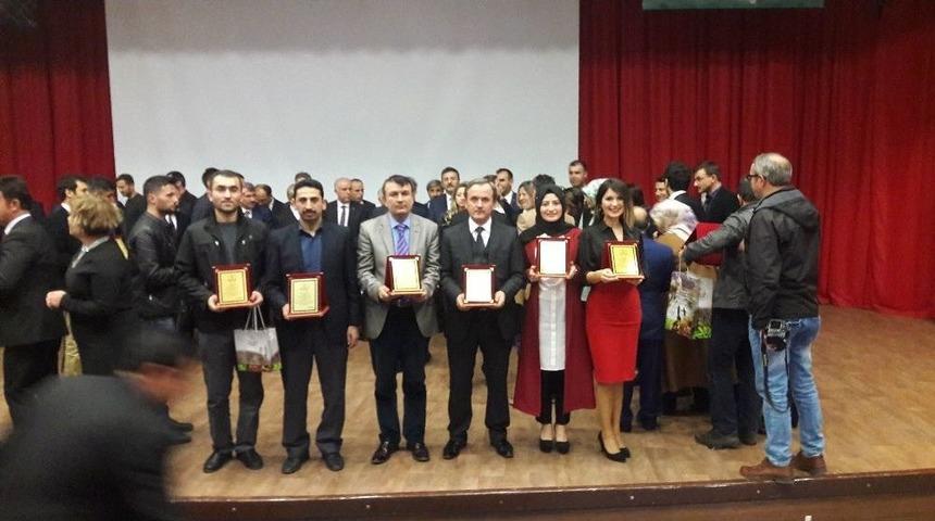 Alaplı Anadolu İmam Hatip Lisesi &Ouml;d&uuml;l&uuml;n&uuml; Amasya&rsquo;da Aldı