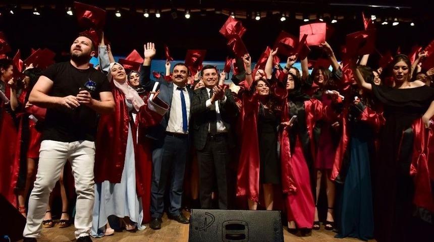 Kepez&rsquo;de Mezuniyet Sevinci